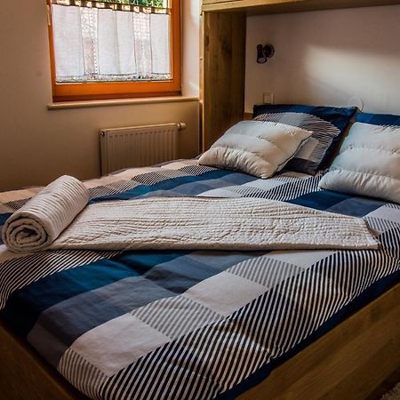 Apartmaji Bbi Luče Стая снимка